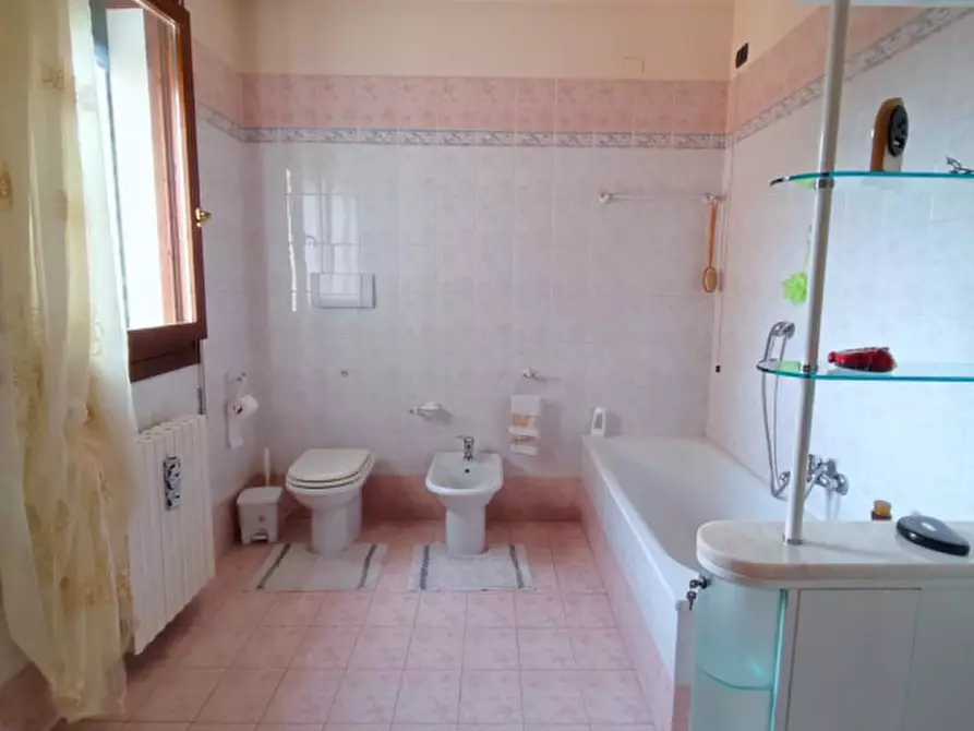 Immagine 9 di Casa bifamiliare in vendita  in Via Roma a Rovolon