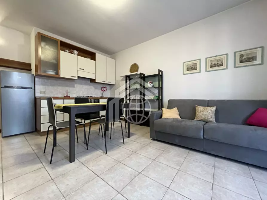 Immagine 1 di Appartamento in affitto  in via valtenesi a Manerba Del Garda