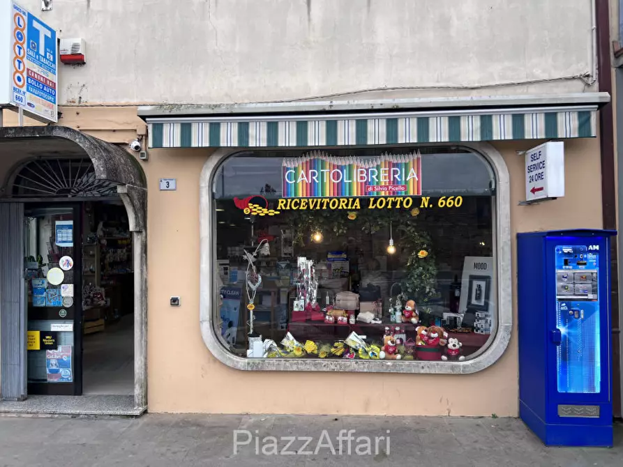 Immagine 1 di Attività commerciale in vendita  in Pontelongo Via Roma a Pontelongo