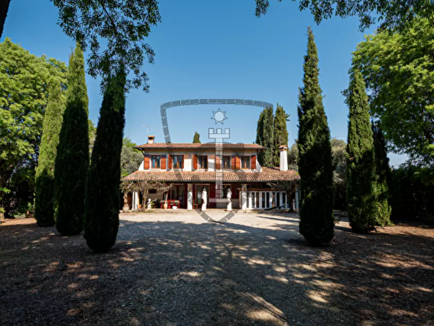 Immagine 1 di Villa in vendita  in Via San Daniele, 36/a a Mussolente