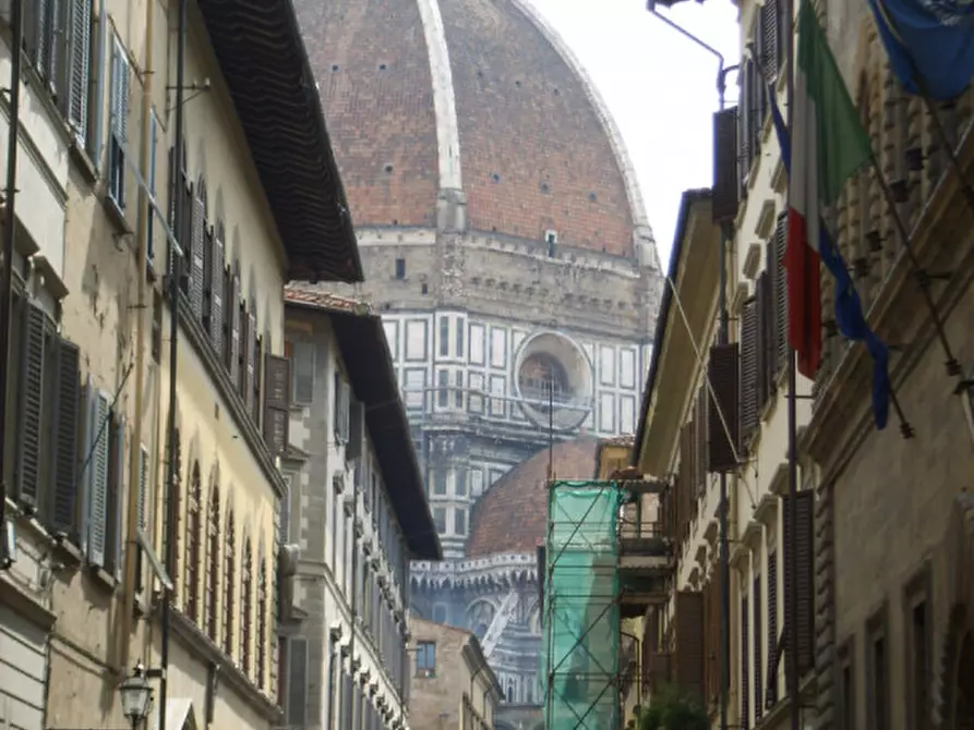 Immagine 5 di Negozio in affitto  in PIAZZA DEL DUOMO a Firenze