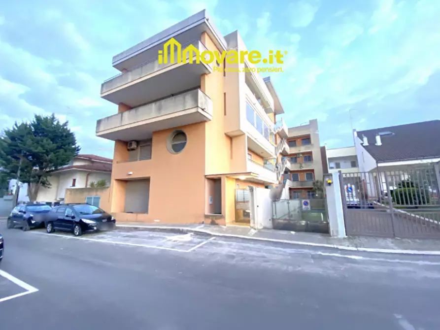 Immagine 1 di Appartamento in vendita  in Via Eugenio Montale 13 a Casamassima