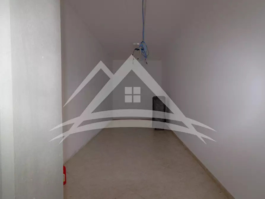 Immagine 4 di Ufficio in vendita  in Via Emilio Lussu, 3E a Porto Torres