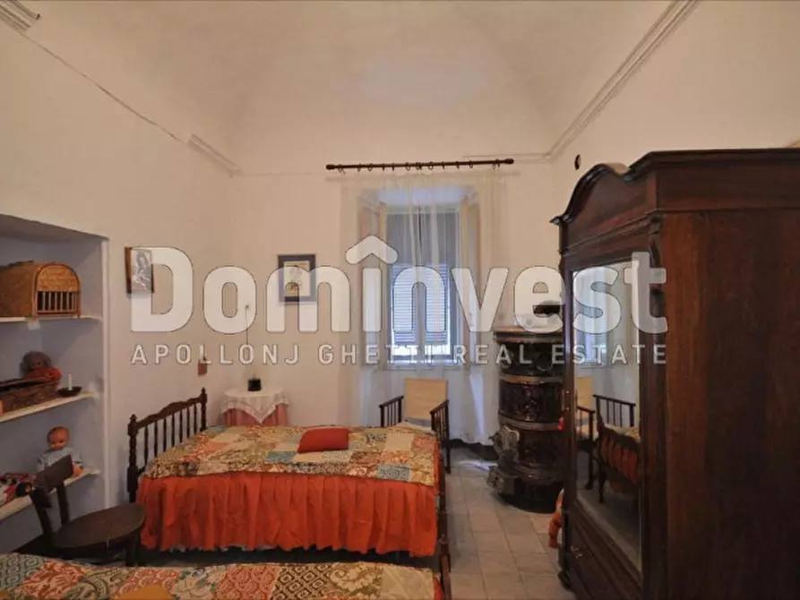 Immagine 3 di Palazzo in vendita  a Scansano