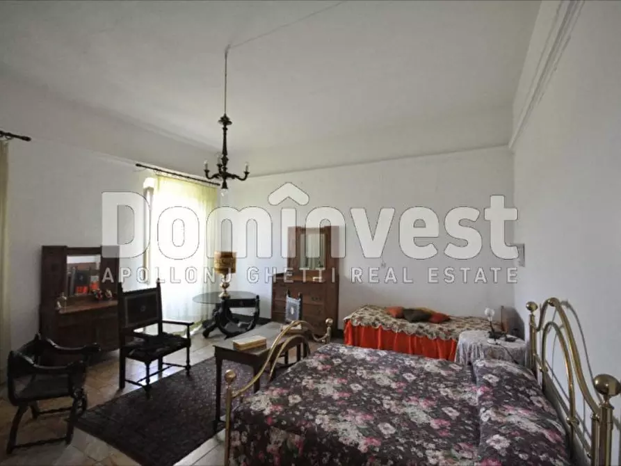 Immagine 10 di Palazzo in vendita  a Scansano