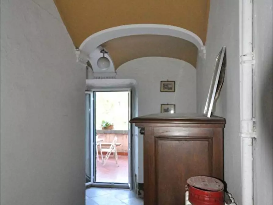 Immagine 15 di Palazzo in vendita  a Scansano