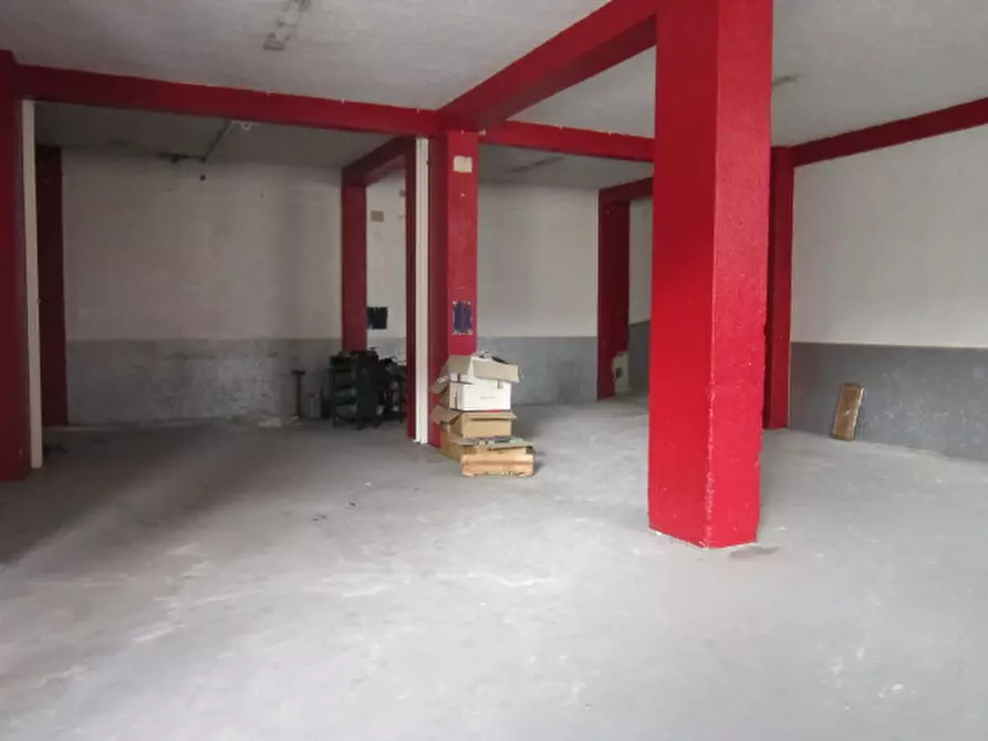 Immagine 6 di Magazzino in vendita  a Lumezzane