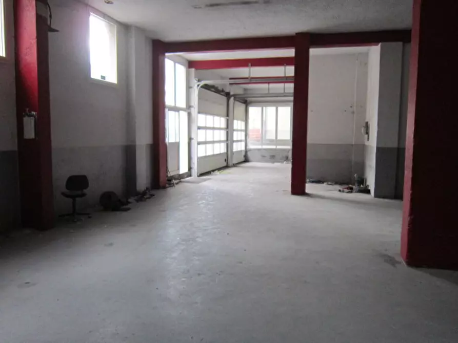 Immagine 7 di Magazzino in vendita  a Lumezzane