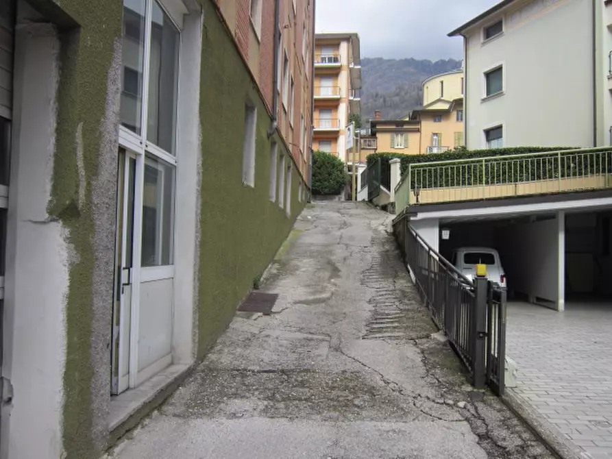 Immagine 13 di Magazzino in vendita  a Lumezzane