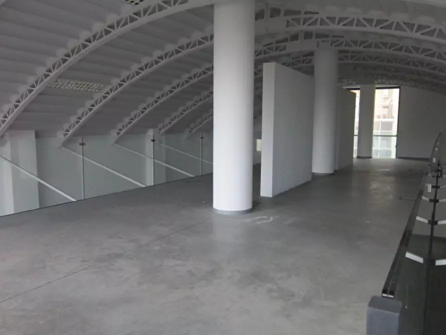 Immagine 5 di Ufficio in vendita  a Brescia