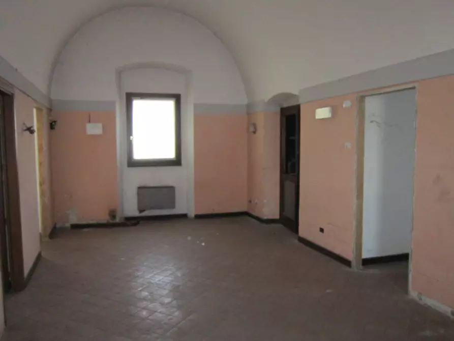 Immagine 9 di Palazzo in vendita  a Brescia