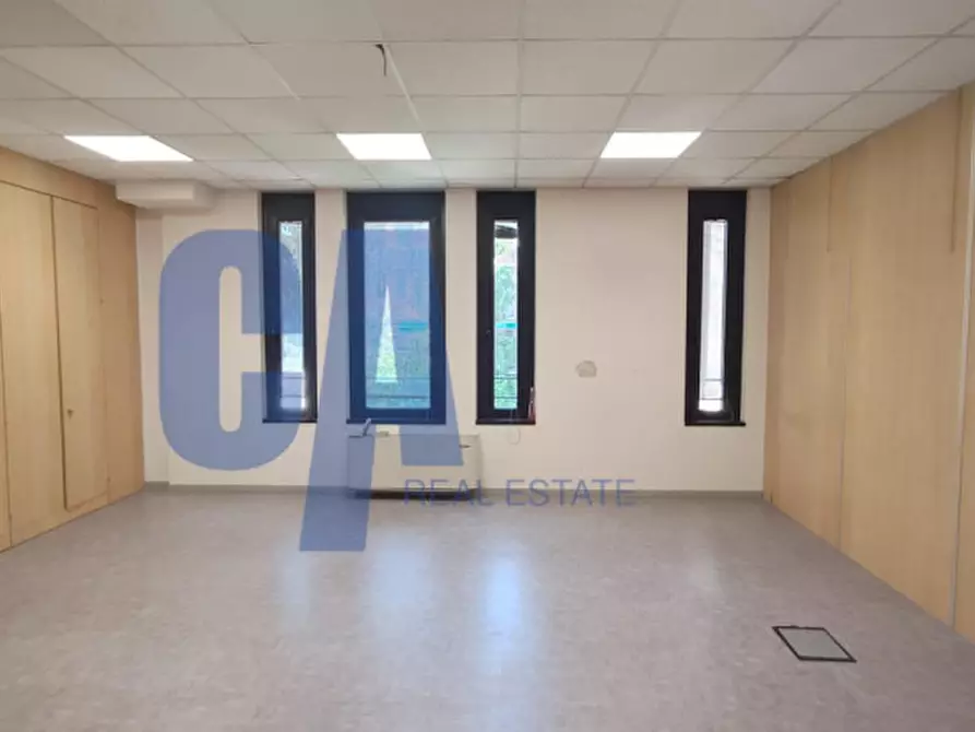 Immagine 14 di Ufficio in affitto  in VIALE CERTOSA a Milano