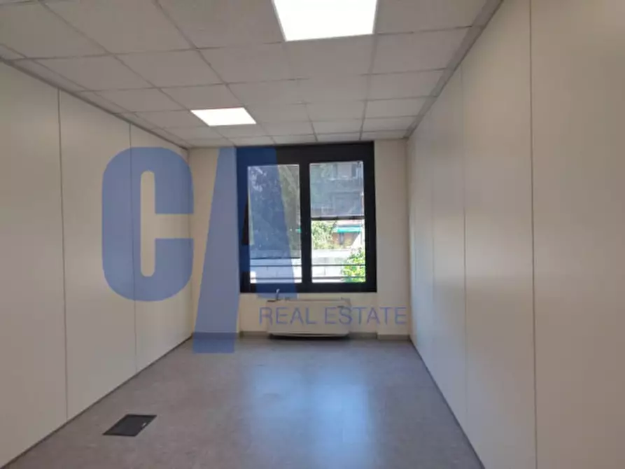 Immagine 15 di Ufficio in affitto  in VIALE CERTOSA a Milano