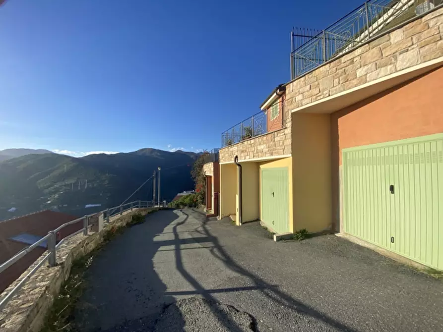 Immagine 3 di Appartamento in vendita  in Strada Pose a Castellaro