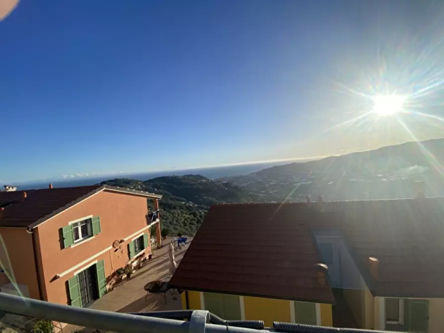 Immagine 4 di Appartamento in vendita  in Strada Pose a Castellaro