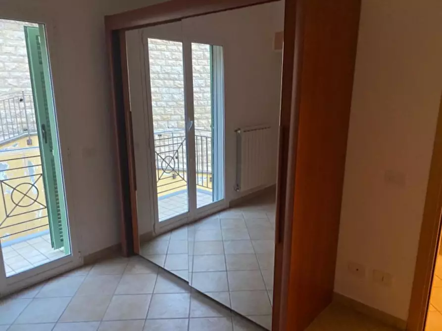 Immagine 30 di Appartamento in vendita  in Strada Pose a Castellaro