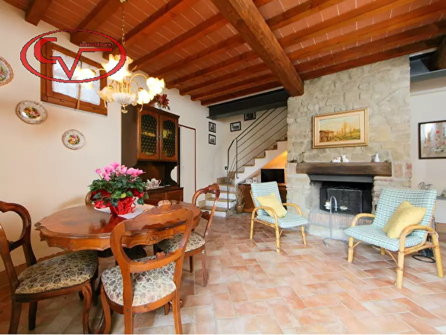 Immagine 11 di Villetta a schiera in vendita  in querceto a Loro Ciuffenna