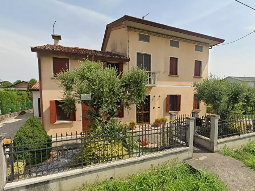 Immagine 1 di Casa indipendente in vendita  in via s. Antonio a Veggiano