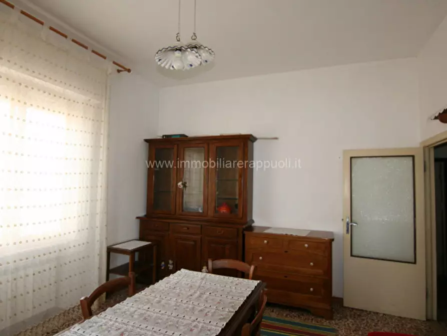 Immagine 3 di Appartamento in vendita  a Sinalunga