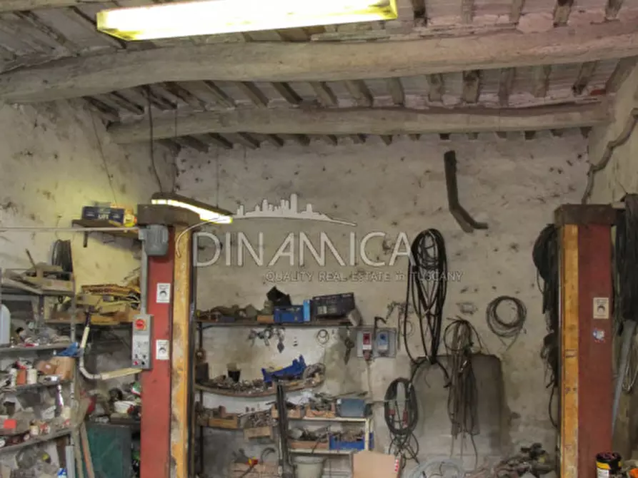 Immagine 55 di Rustico / casale in vendita  a Fucecchio