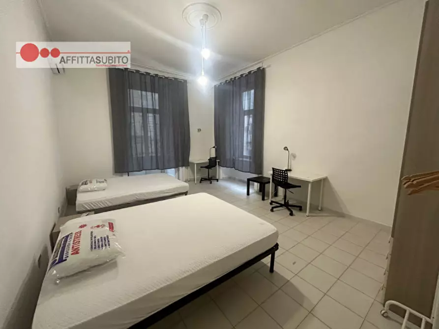 Immagine 6 di Camera in affitto  in via san nicandro 9 a Napoli