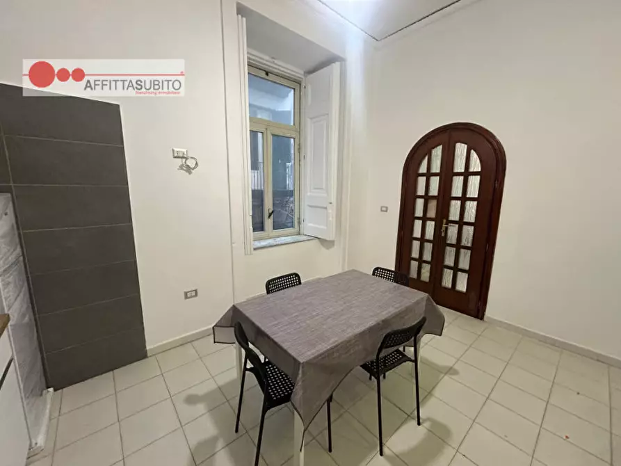 Immagine 23 di Camera in affitto  in via san nicandro 9 a Napoli