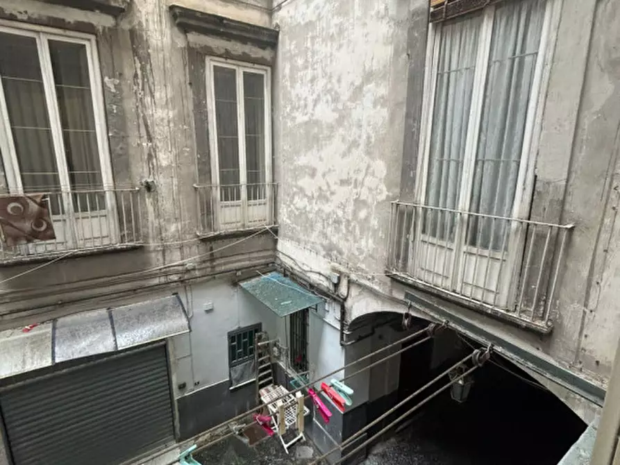 Immagine 32 di Camera in affitto  in via san nicandro 9 a Napoli