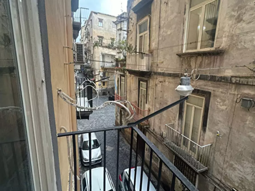 Immagine 34 di Camera in affitto  in via san nicandro 9 a Napoli