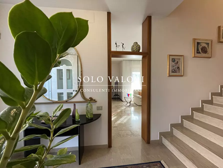 Immagine 3 di Casa bifamiliare in vendita  a Castelfranco Veneto