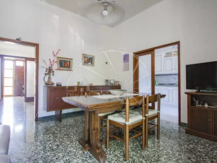 Immagine 2 di Casa indipendente in vendita  a Calenzano