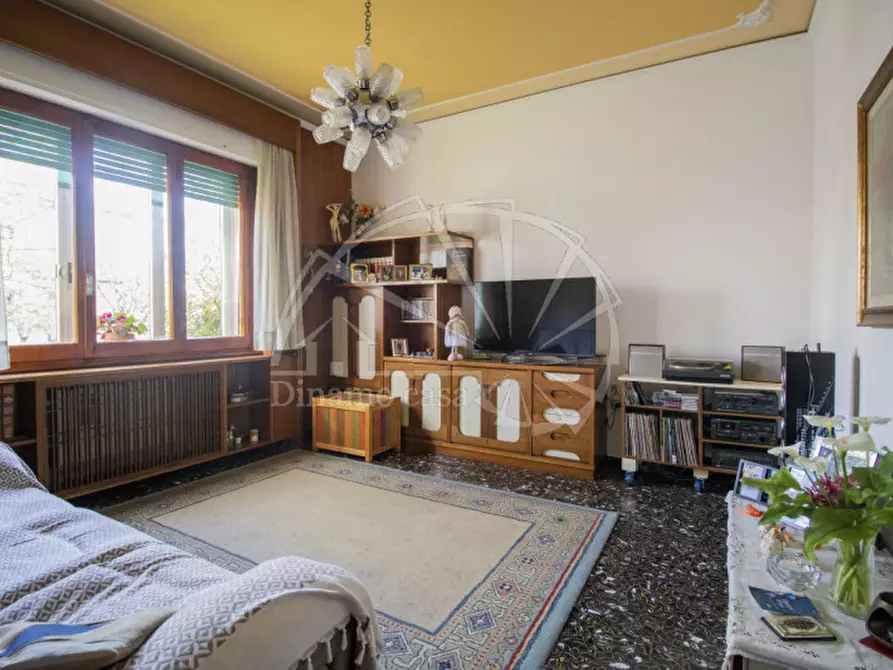 Immagine 4 di Casa indipendente in vendita  a Calenzano