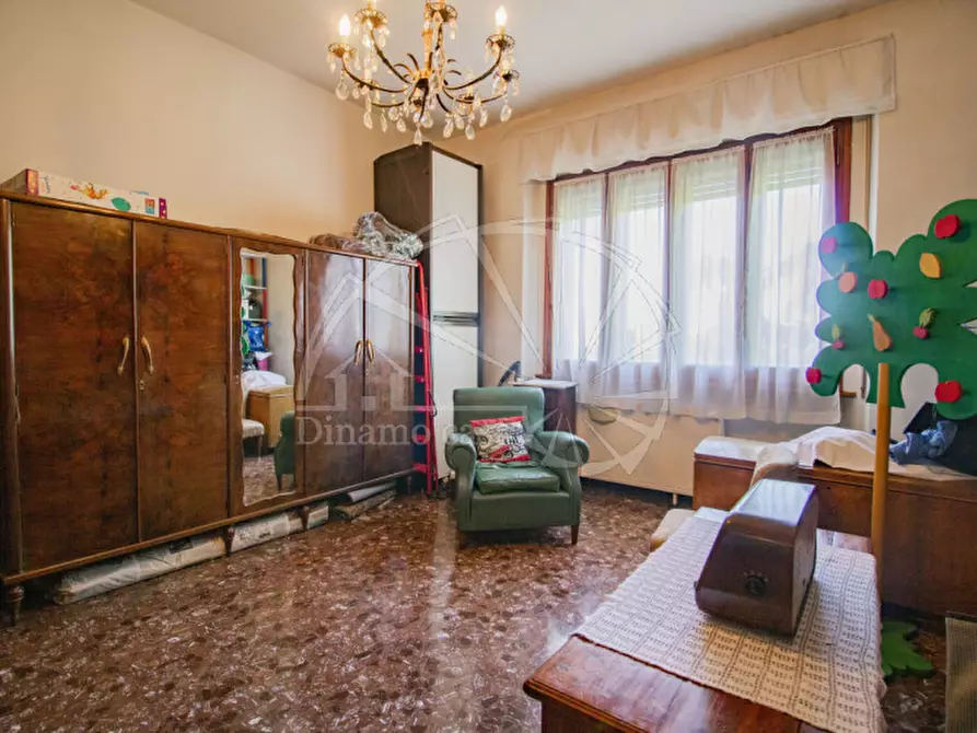 Immagine 9 di Casa indipendente in vendita  a Calenzano