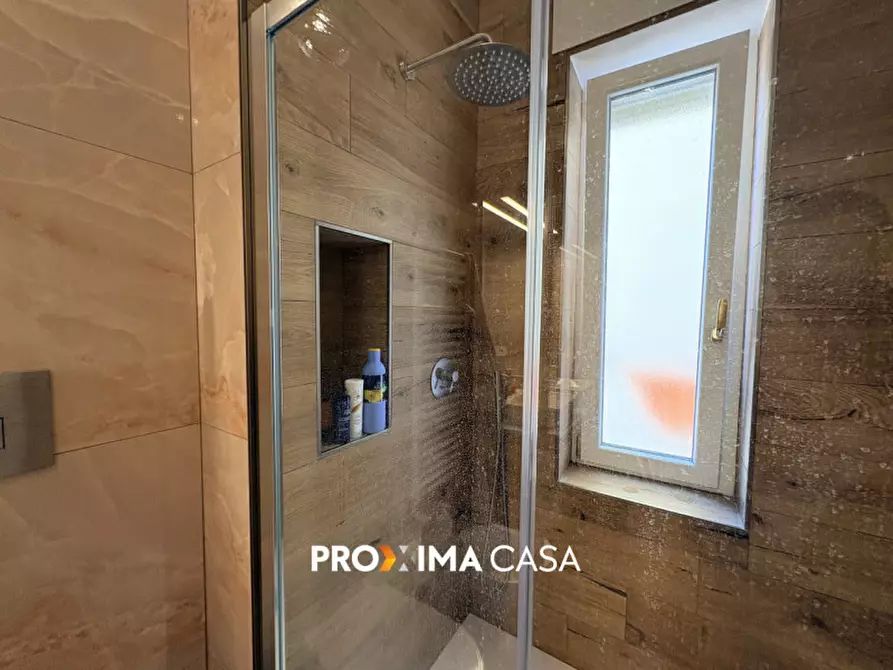 Immagine 18 di Appartamento in vendita  in Via Gelso 9 a Salerno
