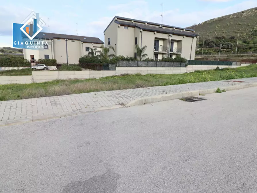 Immagine 2 di Terreno in vendita  in c.da Grassurelle snc a Palagonia