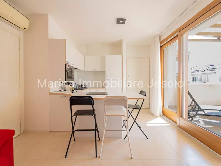 Immagine 9 di Appartamento in vendita  in via monti a Jesolo