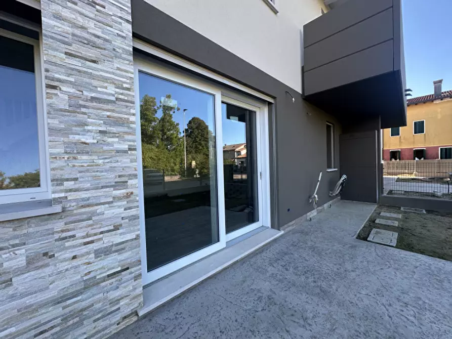 Immagine 2 di Casa quadrifamiliare in vendita  in via veneto a Martellago