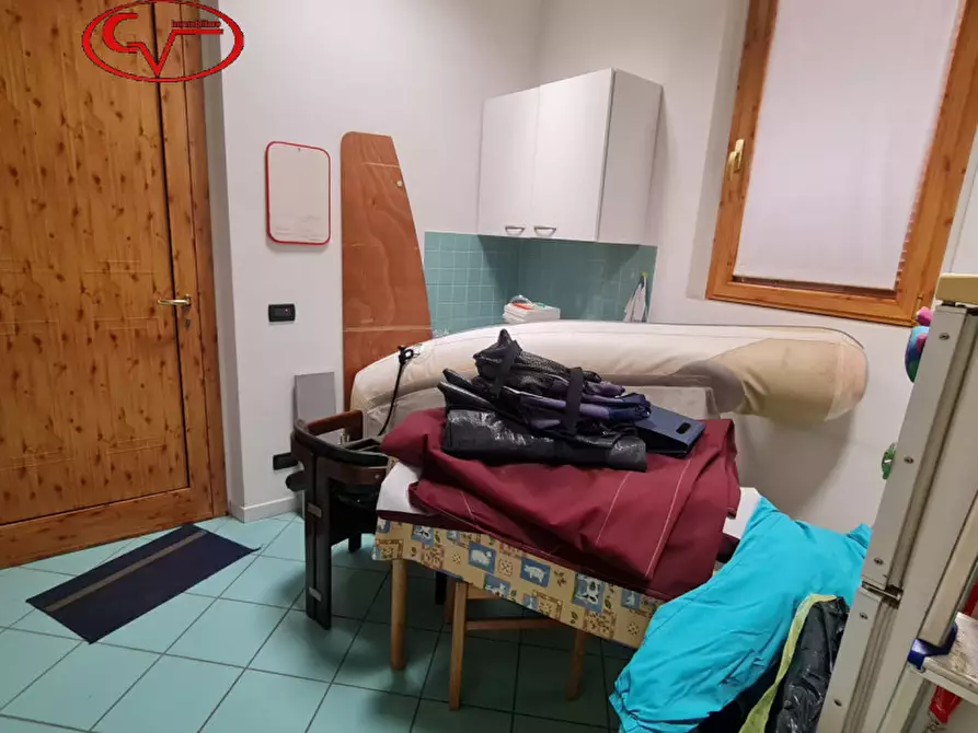 Immagine 10 di Appartamento in vendita  in levane a Bucine