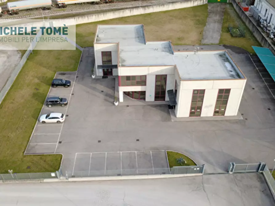 Immagine 11 di Ufficio in affitto  in via sottosengia a Sant'ambrogio Di Valpolicella