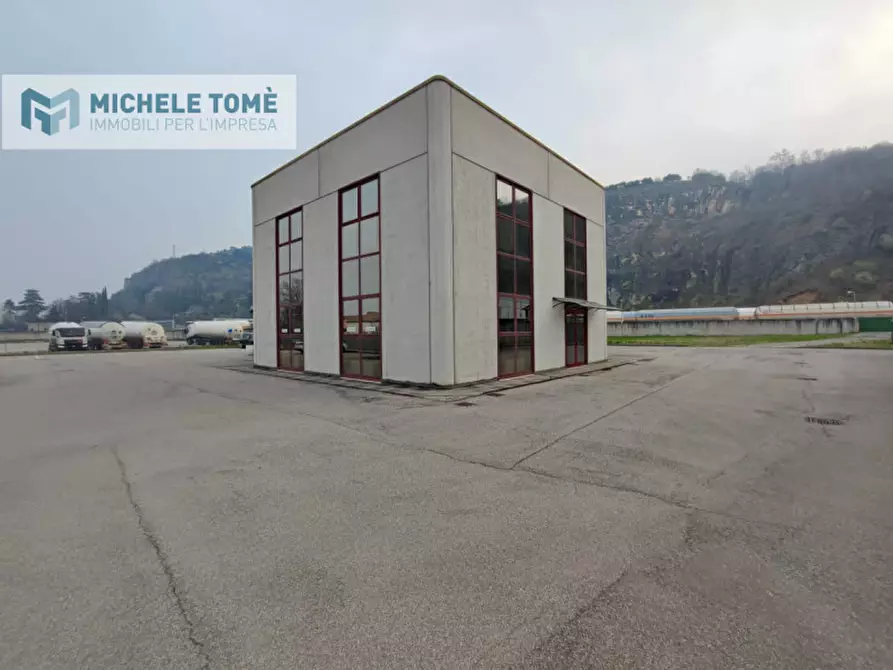 Immagine 11 di Ufficio in affitto  in via sottosengia a Sant'ambrogio Di Valpolicella
