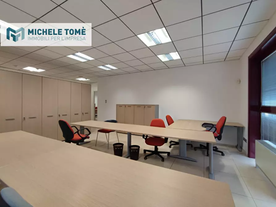 Immagine 15 di Ufficio in affitto  in via sottosengia a Sant'ambrogio Di Valpolicella