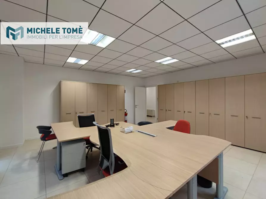 Immagine 18 di Ufficio in affitto  in via sottosengia a Sant'ambrogio Di Valpolicella