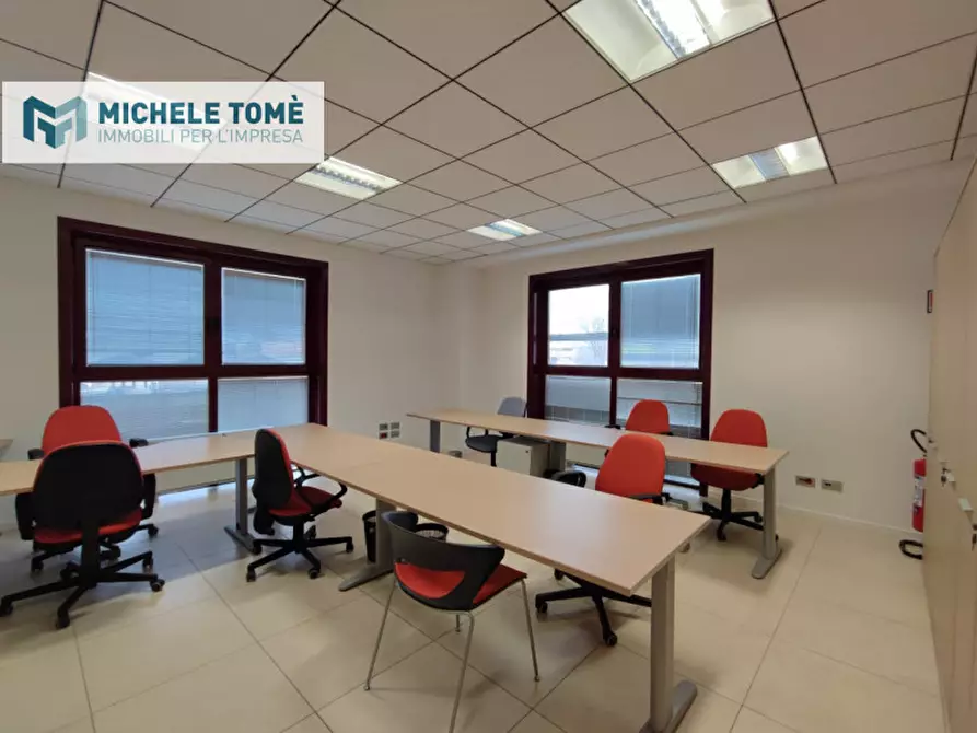 Immagine 20 di Ufficio in affitto  in via sottosengia a Sant'ambrogio Di Valpolicella