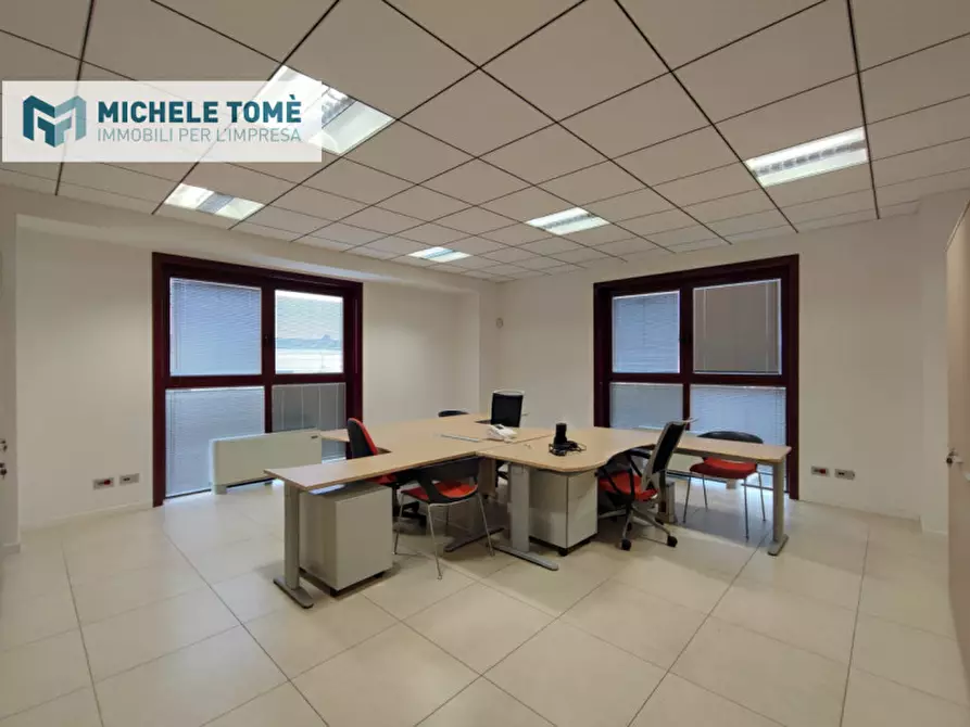 Immagine 21 di Ufficio in affitto  in via sottosengia a Sant'ambrogio Di Valpolicella