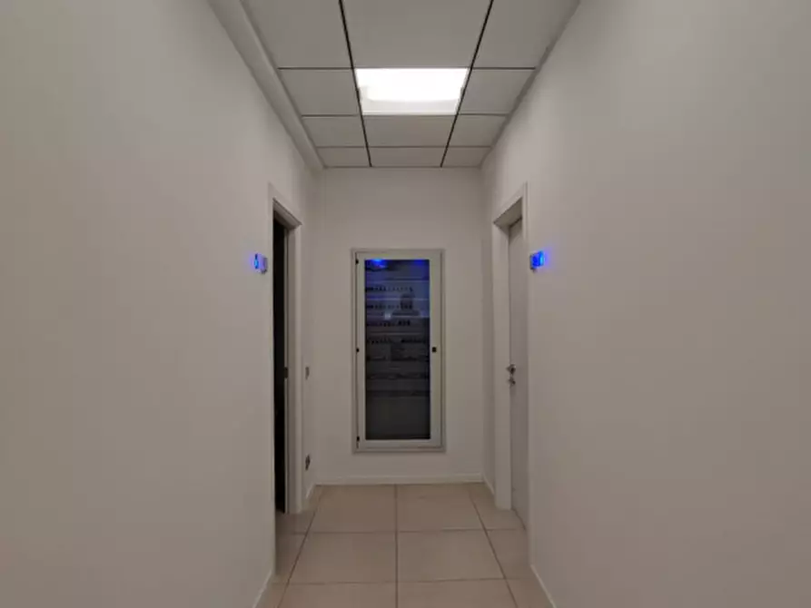 Immagine 22 di Ufficio in affitto  in via sottosengia a Sant'ambrogio Di Valpolicella