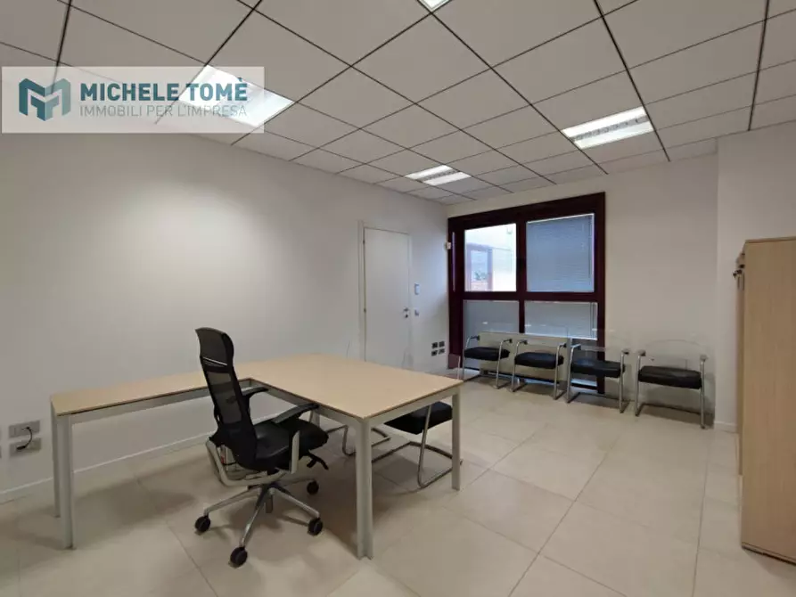 Immagine 24 di Ufficio in affitto  in via sottosengia a Sant'ambrogio Di Valpolicella