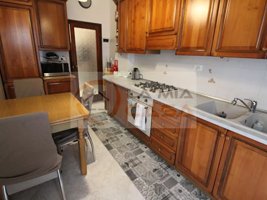 Immagine 1 di Appartamento in vendita  in Via Cattaneo a Padova