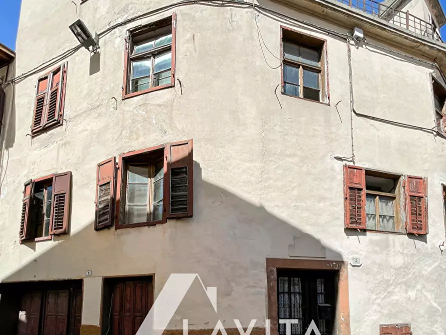 Immagine 7 di Palazzo in vendita  in Piazza Cesare Battisti a Salorno .Salurn.