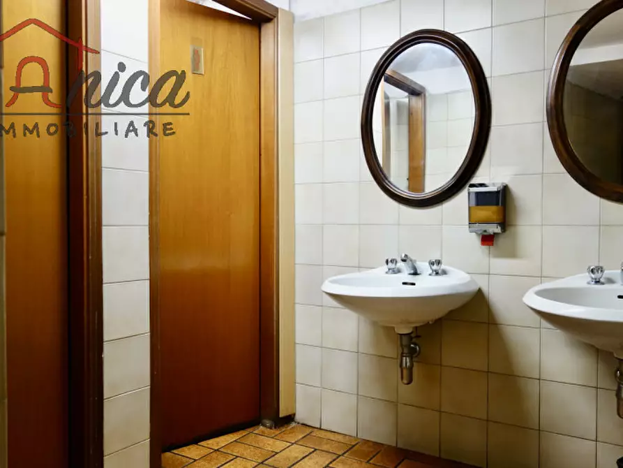 Immagine 9 di Attività commerciale in vendita  in Cavrasto a Bleggio Superiore