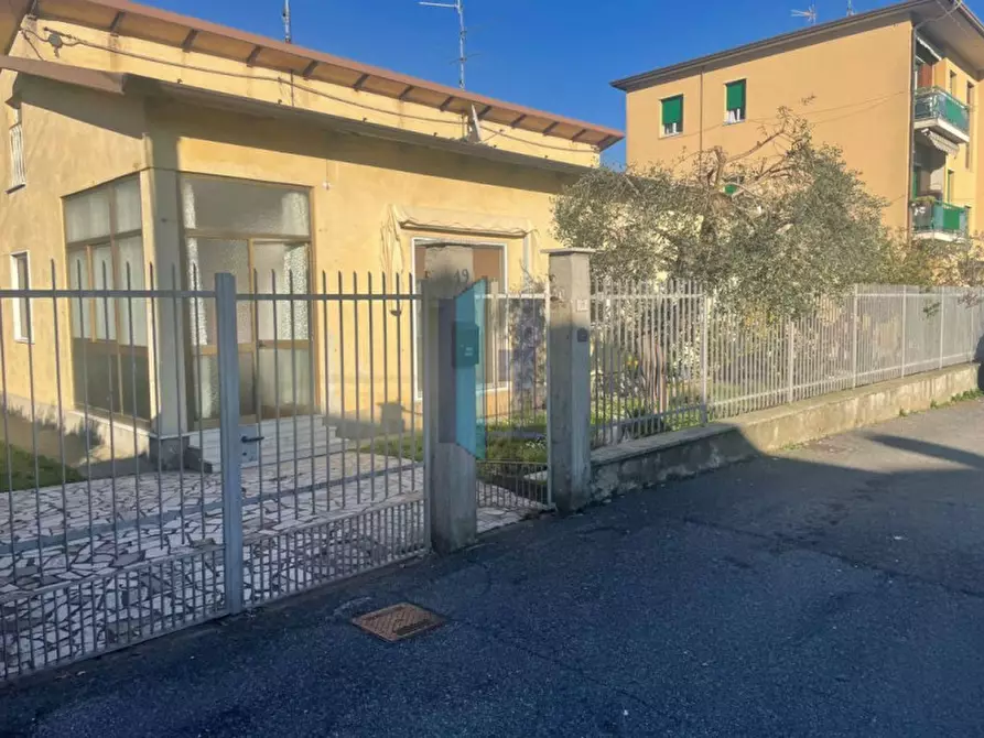 Immagine 1 di Villa in vendita  in villaggio geroldi castenedolo traversa terza 19 a Castenedolo