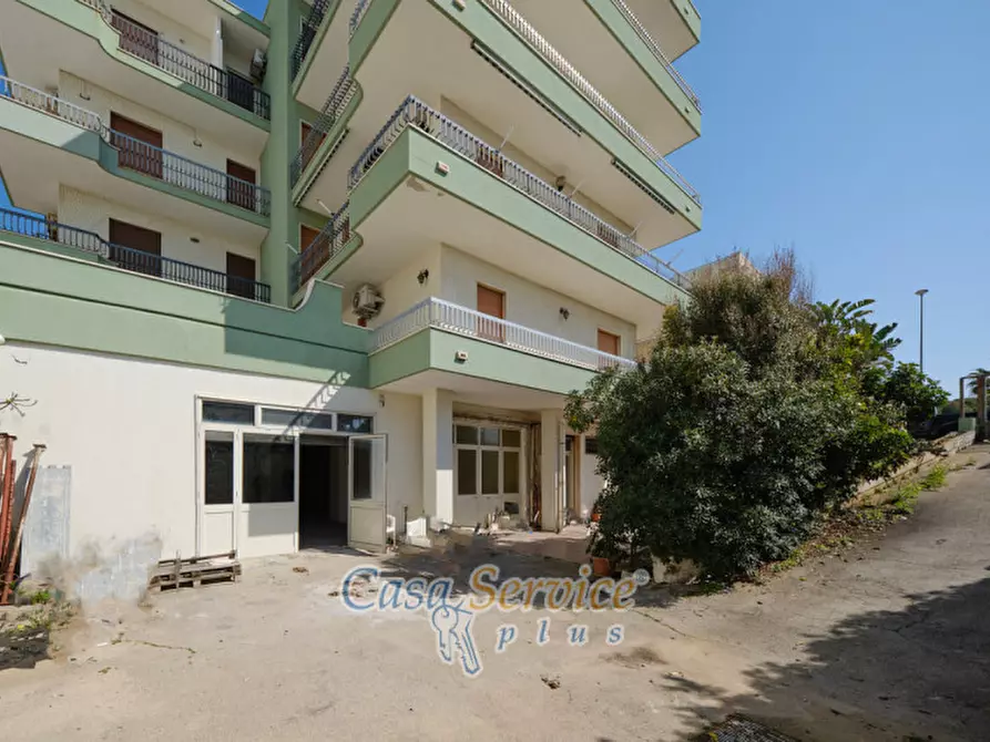 Immagine 3 di Capannone industriale in vendita  in Via Petrarca a Gallipoli